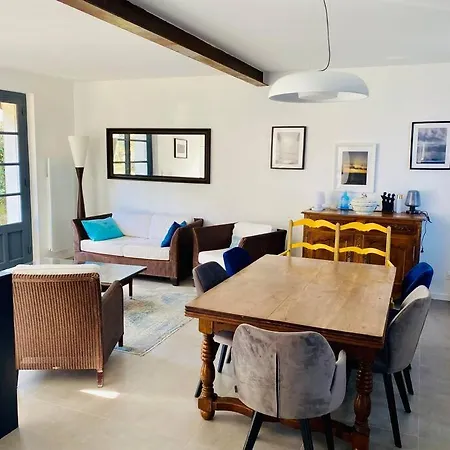 La Raboliere Quartier Lajarrige A *